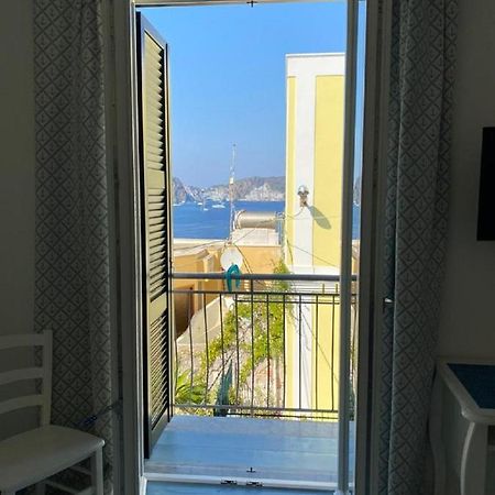 Sky Ponza - Immobilevante Buitenkant foto